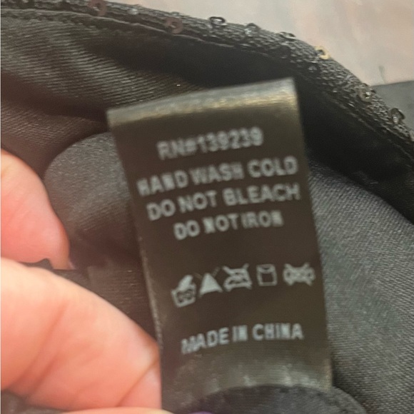 Mini black sequined strapless Romper size Small - Picture 6 of 9